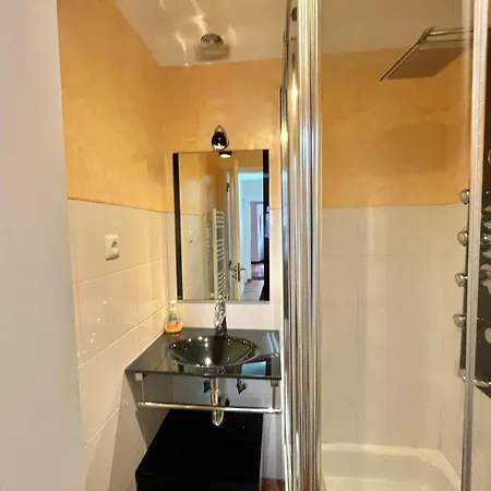 The Alfama Escape Апартаменты