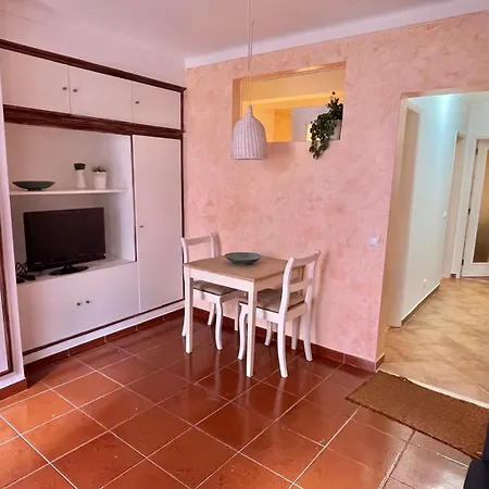 The Alfama Escape Апартаменты